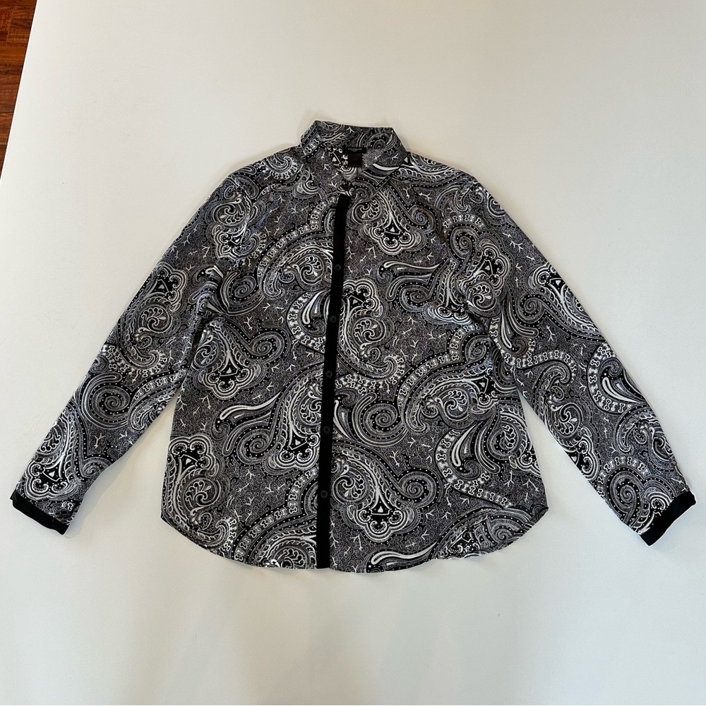 Ann Taylor Silky Black & White Floral Blouse Size Large